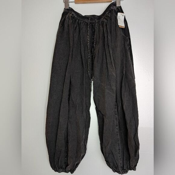 NWT black  Billowy Out From Under balloon pants harem pants size S - Picture 9 of 11